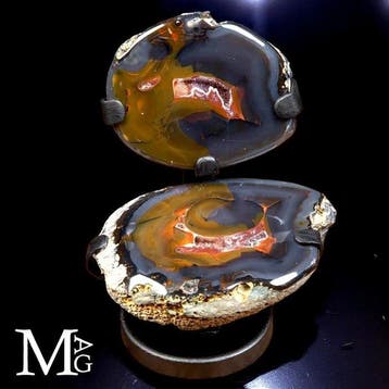 Prachtige Blauwe Agaatgeode met Rode Chalcedoon - Mineral