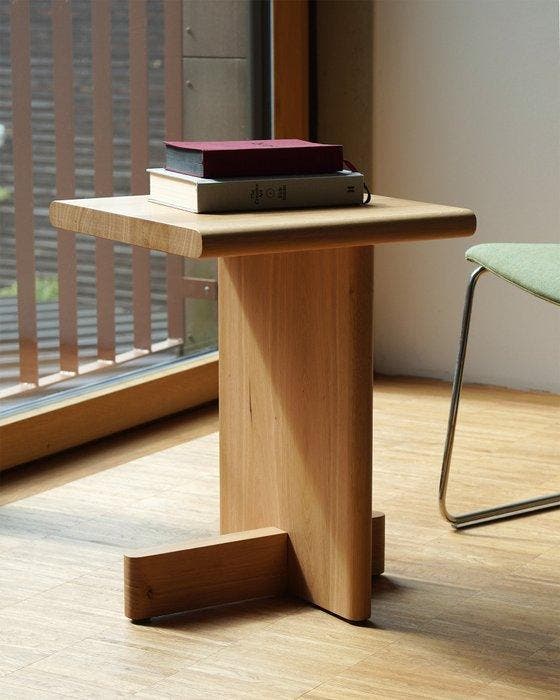 Johannes Hironimus - Bijzettafel - Eik, Natuurlijk, geolied, Antiquités & Art, Art | Objets design