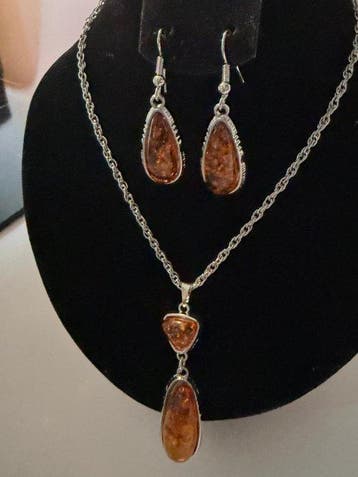 Elegante vintage-stijl druppel-oorbellen en hanger in, Collections