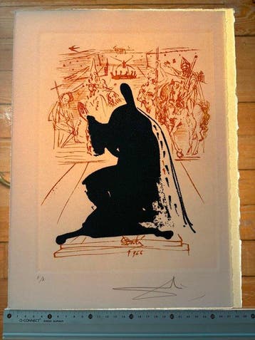 Salvador Dali (1904-1989) - Figura con manto de armiño