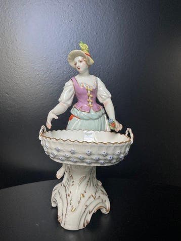 KPM - Beeldje - Sweetmeat Dish Summer - Porselein, Antiek en Kunst