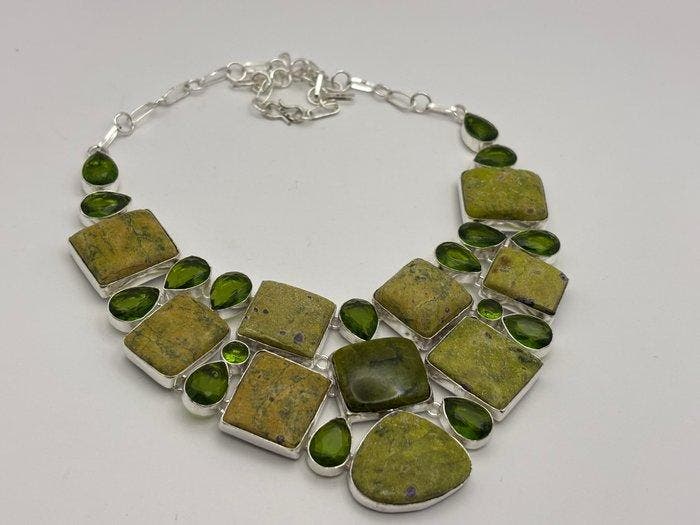 Zilver - Halsketting - Zeldzame steen, Collections, Minéraux & Fossiles