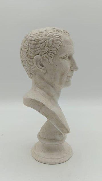 sculptuur, Busto di Giulio Cesare - 30 cm - marmerstof