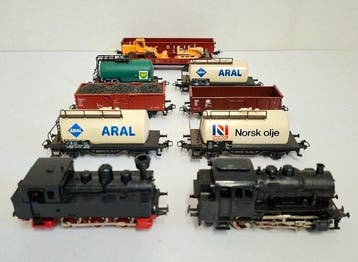 Märklin H0 - Ensemble de train (10) - 2 locomotives à vapeur