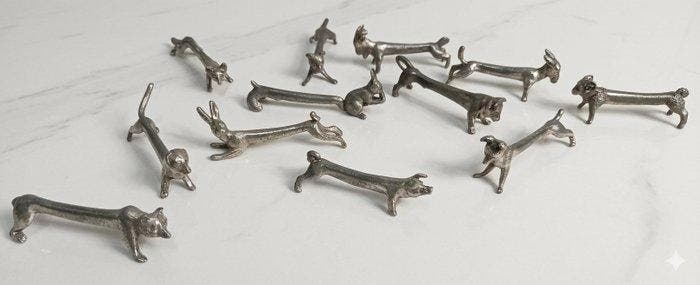 Messensteun (12) - Zinklegering, Antiek en Kunst, Antiek | Meubels | Tafels