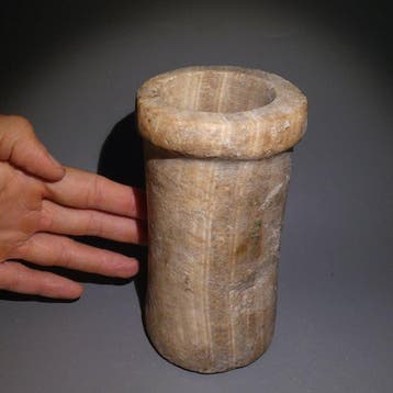 Oud-Egyptisch Albast Grote cilinderpot uit de Thinitische, Verzamelen