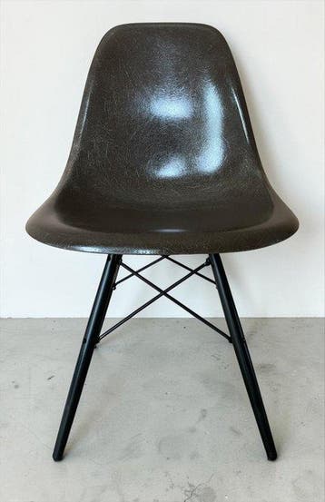 Herman Miller, Vitra - Charles & Ray Eames - Stoel - DSW -