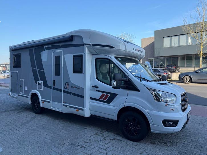 Challenger 317 Graphite Edition - Arctic - Automaat - 2026, Caravanes & Camping, Camping-cars, Enlèvement