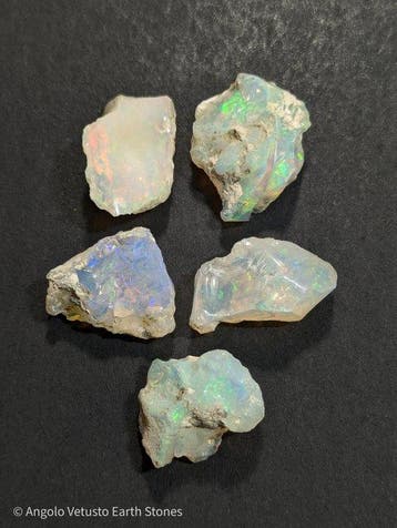 58,60 ct - 5x natuurlijke kostbare ruwe Ethiopische opalen,