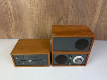 Tivoli Audio by Henry Kloss & Tom DeVesto - Model Two - Met