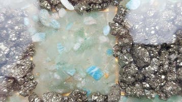 Schaakspel - Pyrite (Peru), Aventurine (Brazilië), hars, Antiquités & Art