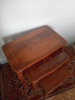 Table basse (3) - Bois - un trio de tables basses vintage