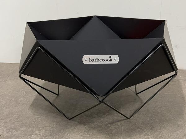 Veiling - Barbecook vuurschaal Ural 56x56x33cm, Tuin en Terras, Houtskoolbarbecues, Gebruikt