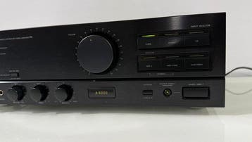 Onkyo - A-8200 (Gemaakt in Japan) Solid state geïntegreerde