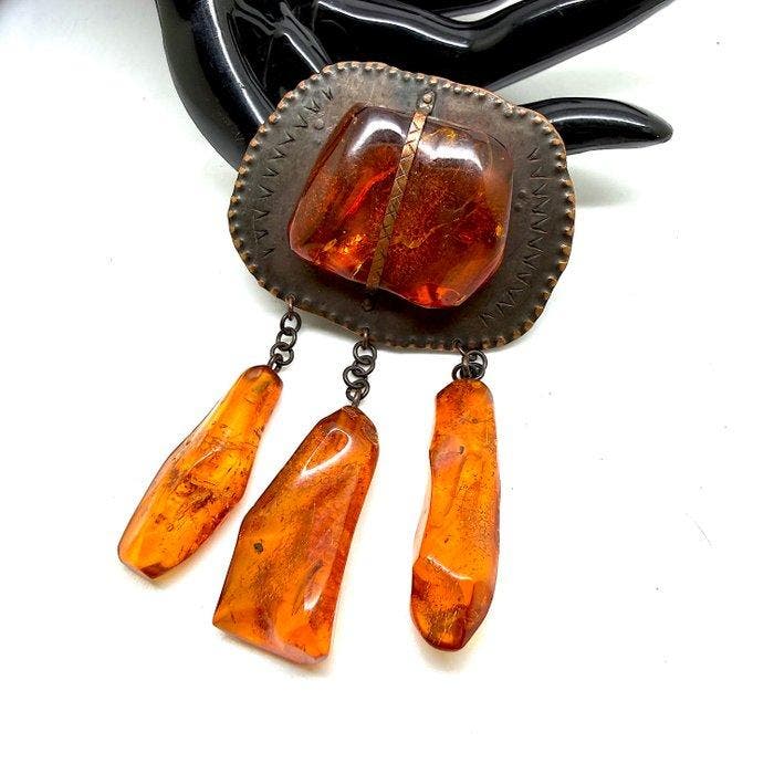 Oude grote natuurlijke Baltische barnsteen broche 22,8 g, Antiek en Kunst, Curiosa en Brocante