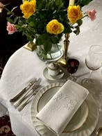 9 vroege XXe-eeuwse linnen servetten met R.S.-initialen. -