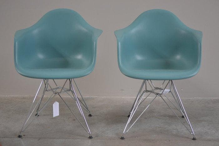 Vitra - Charles & Ray Eames - Stoel (2) - Eames Plastic, Antiek en Kunst, Antiek | Meubels | Stoelen en Sofa's