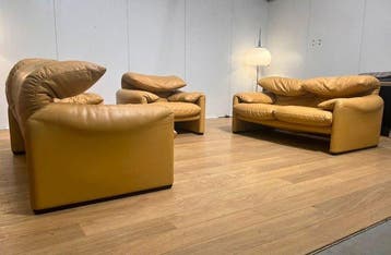 Cassina - Vico Magistretti - Settle (zitbank met hoge