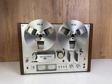 Akai - GX-4000D Reel-to-reel deck 18 cm