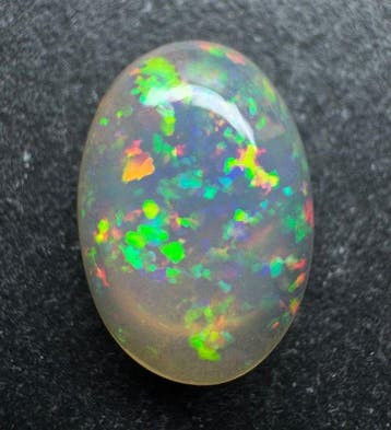 Opaal Cabochon- 1.96 g