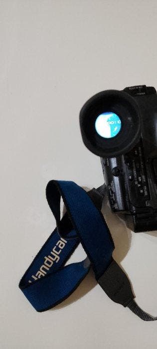 Sony CCD-TR105E Caméra argentique