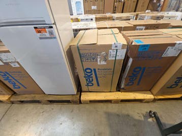 Diepvriezer Beko FSE1175N, Elektronische apparatuur, Nieuw