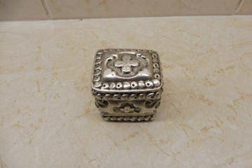 Lodereindoosje - .833 zilver, - Nederland - Heerenveen -