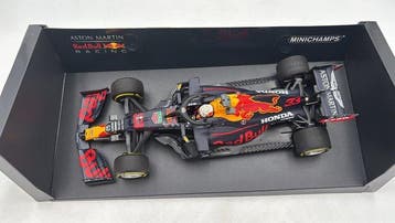 Minichamps 1:18 - Voiture miniature - Aston Martin Red Bull, Nieuw