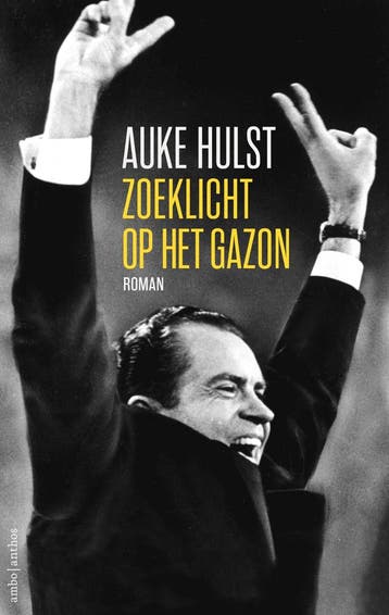 Zoeklicht op het gazon 9789026333491 Auke Hulst, Verzenden, Gelezen, Auke Hulst