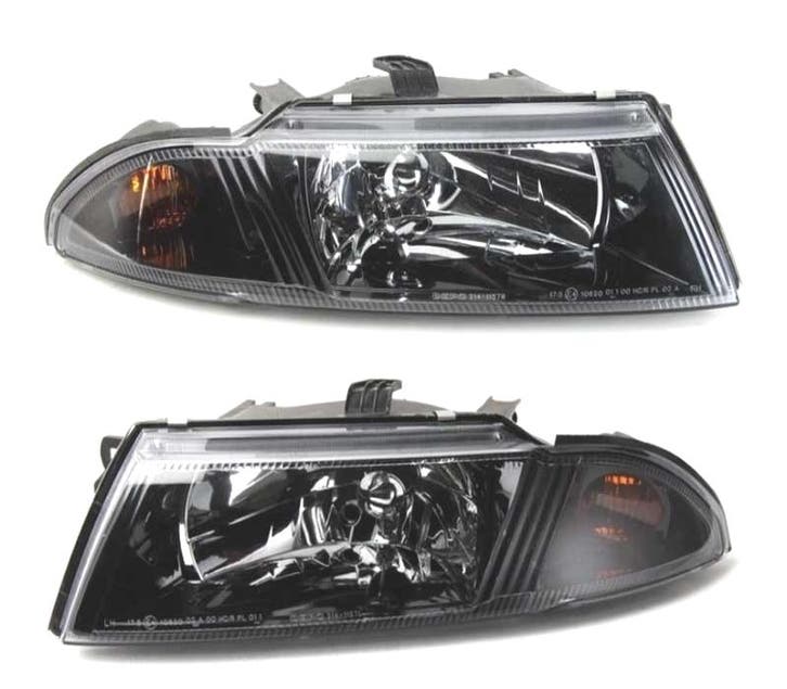 PHARES POUR MITSUBISHI CARISMA 99-05 FOND NOIR, Autos : Pièces & Accessoires, Éclairage, Envoi