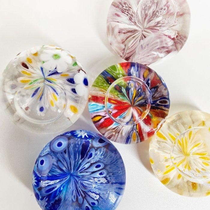 Murano - Presse-papier (5) - Glas, Murrine en bladgoud van, Antiek en Kunst, Antiek | Glaswerk en Kristal