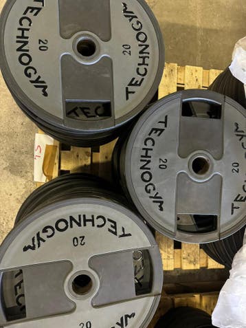Disques Olympiques Uréthane Technogym en lot à 4/KG, Ophalen, Utilisé