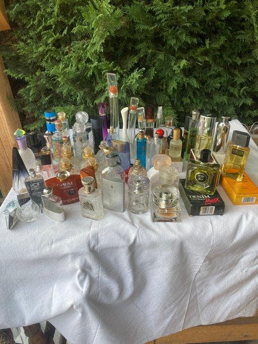 Yves Saint Laurent - Parfumfles (50) - Glas, Metaal, Plastic, Antiek en Kunst, Antiek | Speelgoed