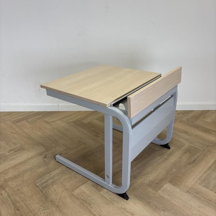 schooltafel / computertafel met kabelgoot (hxbxd) 72x80x81, Huis en Inrichting, Tafelonderdelen, Gebruikt