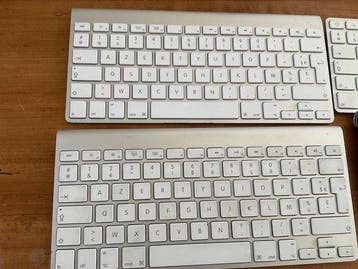 Apple 3 CLAVIERS A1314 ET 1 STATION ACCUEIL A1359 - Laptop, Nieuw