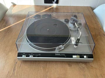 Technics - SL-5200 Quartz Direct Drive Automatic, Nieuw