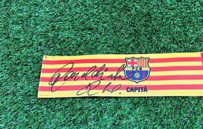 Banier - Brazalete firmado por Ronaldinho. - Spanje, Verzamelen, Overige Verzamelen