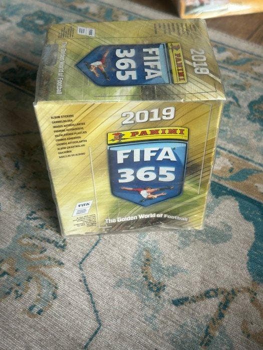 2019 Panini FIFA 365 Originele verpakking, Sealed box - 1, Collections, Autocollants