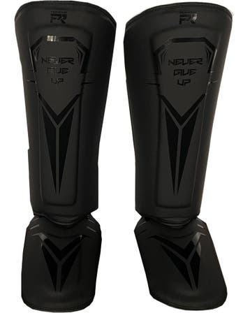 PunchR™ Kickboks Scheenbeschermers NEVER GIVE UP Zwart Zwart, Verzenden, Nieuw, Overige