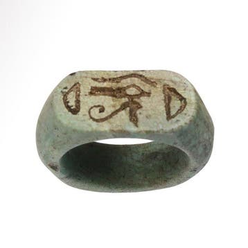 Oud-Egyptisch Serpentine Zeldzame Ring met Horus Oog