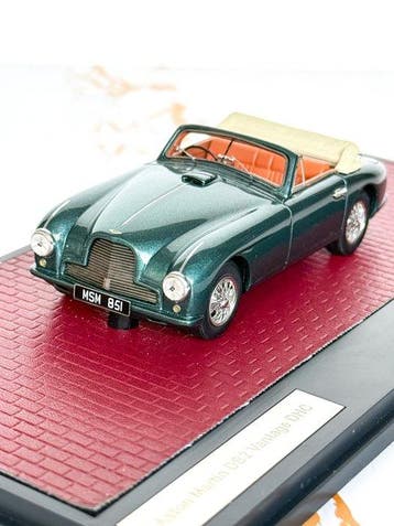 Matrix 1:43 - Modelauto - Aston Martin DB2 Vantage DHC -