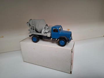 Conrad - Model vrachtwagen - Betonmixer vrachtwagen -