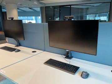 Online veiling: Lenovo ThinkVision monitor met Neomounts, Nieuw