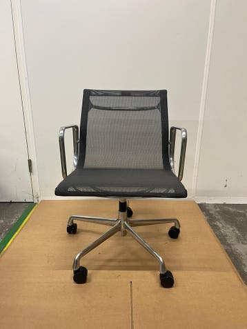 15X Refurbished Vitra Eames Ea 117 Bureaustoel, Verzenden, Bureaustoel