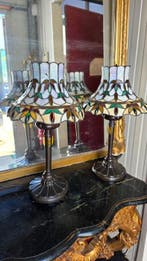 Lamp (2) - Gepatineerd brons - Bronzen tiffany lampen