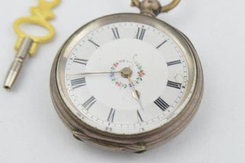 Antique - 800 Silver mechanical pocket watch with key -, Bijoux, Sacs & Beauté