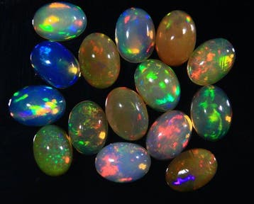 Chap. 8.20 Opales éthiopiennes naturelles Cabochon - Hauteur