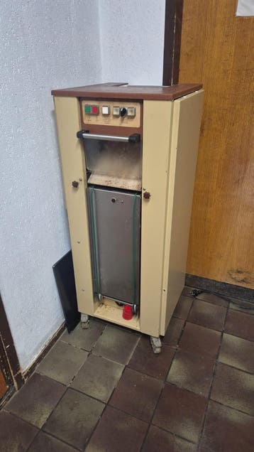 Online veiling Speculaasmachine Kalmeijer, Zakelijke goederen, Gebruikt, Bakkerij en Slagerij
