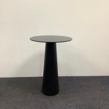 Design Moooi Container classic, sta tafel van Marcel, Gebruikt