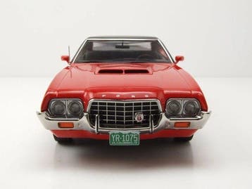 IXO 1:18 - Modelauto - Ford Gran Torino 1972, Nieuw